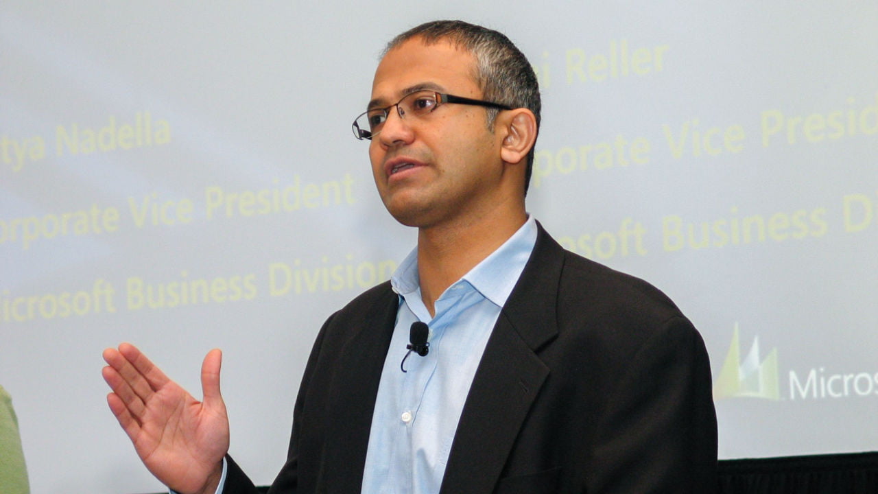微軟首席執行官 Satya Nadella 稱讚 Metaverse 的“臨場感”，稱其為“改變遊戲規則”