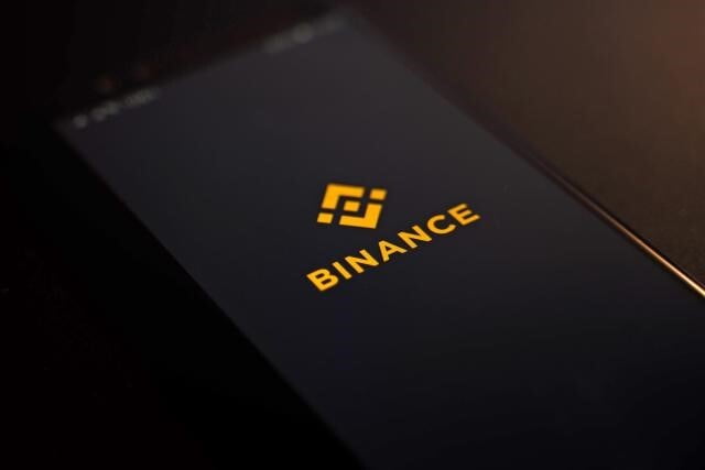 Coinbase 將在監管打擊中暫停 BUSD 交易