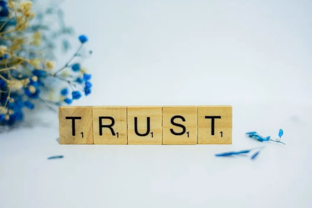 Trust Wallet 與 MoonPay 和 Ramp 合作進行 Off-Ramp 集成