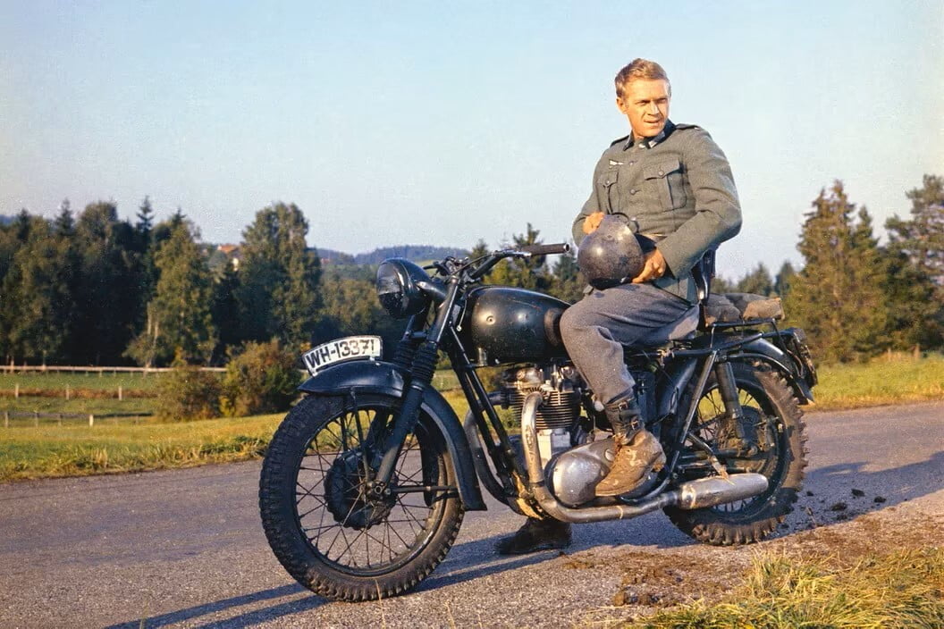 好萊塢傳奇人物 Steve McQueen 在新 NFT 系列中榮獲“酷之王”稱號